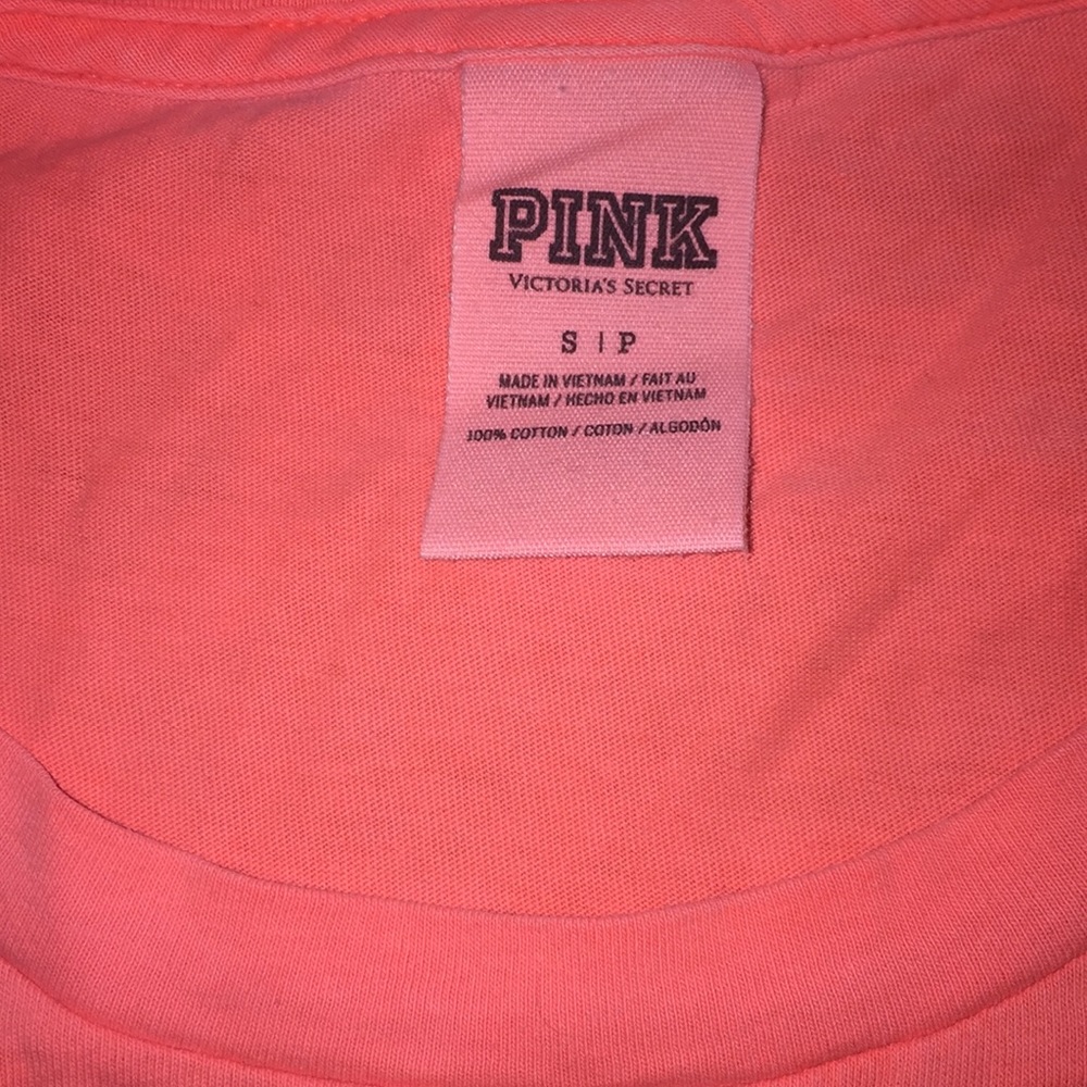 Victoria's Secret PINK pocket t-shirt - Picture 2 of 3